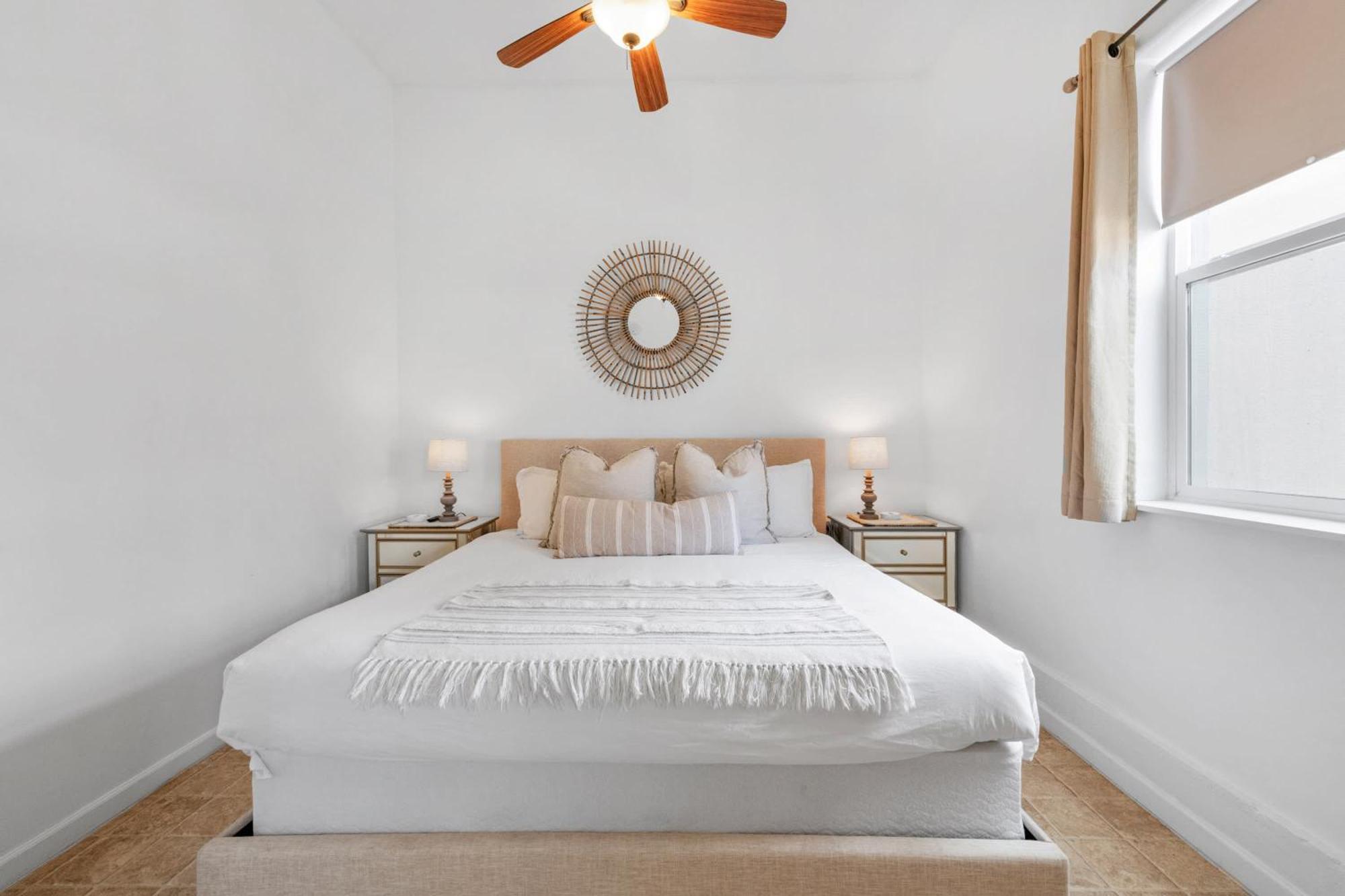Le Petit Guesthouse -King Bed Walk To Whitworth Nine Mile Falls المظهر الخارجي الصورة